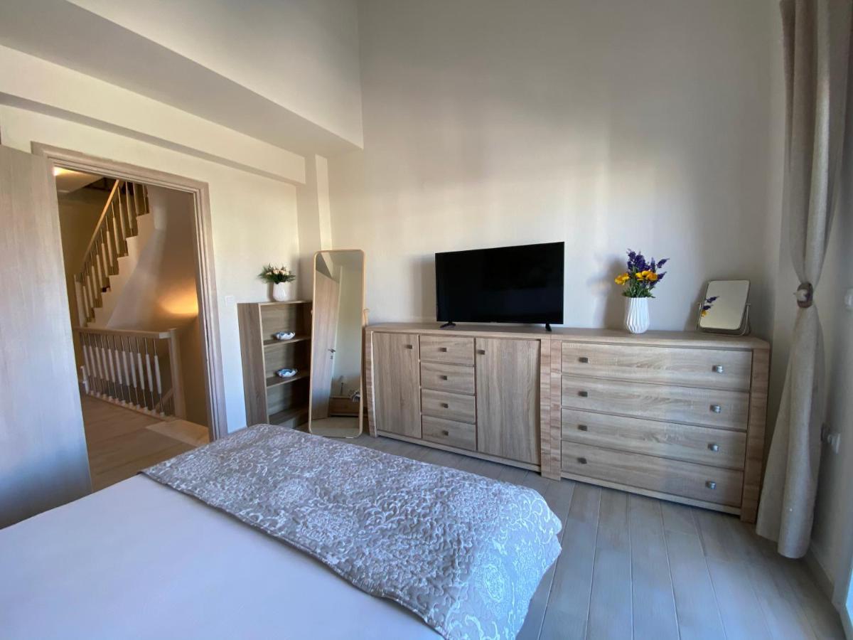 Villa Emerald Luxury Living Nikiti  Extérieur photo